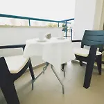 Apartment Sweet City *