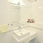Apartment Sweet City