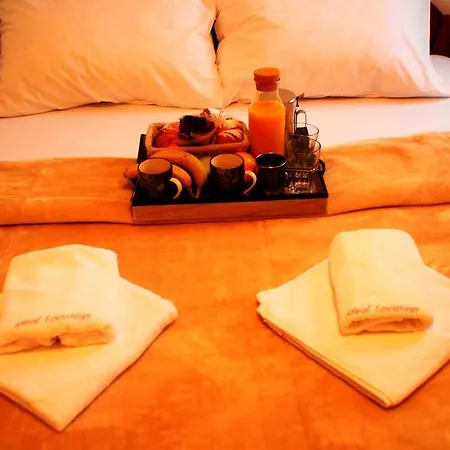 Ideal Location شقة *