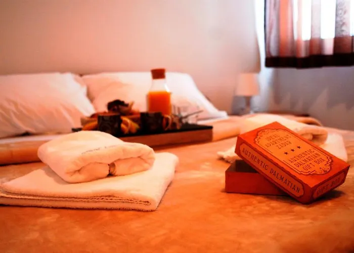 Ideal Location * 扎达尔